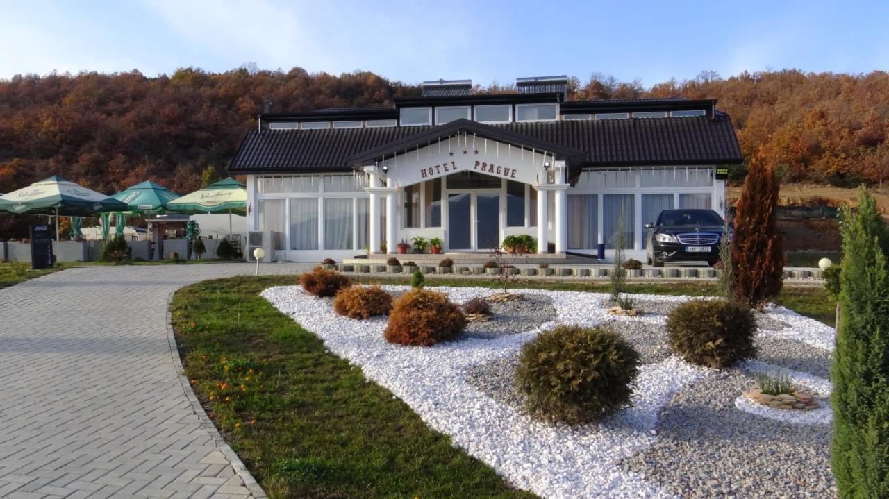 Komplex Prague Gorno Lakocerej Exterior photo